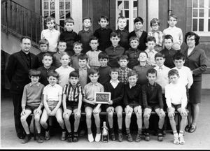 École classe 1969 9ème.jpg