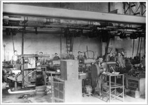 Atelier d'usinage en 1946.jpg